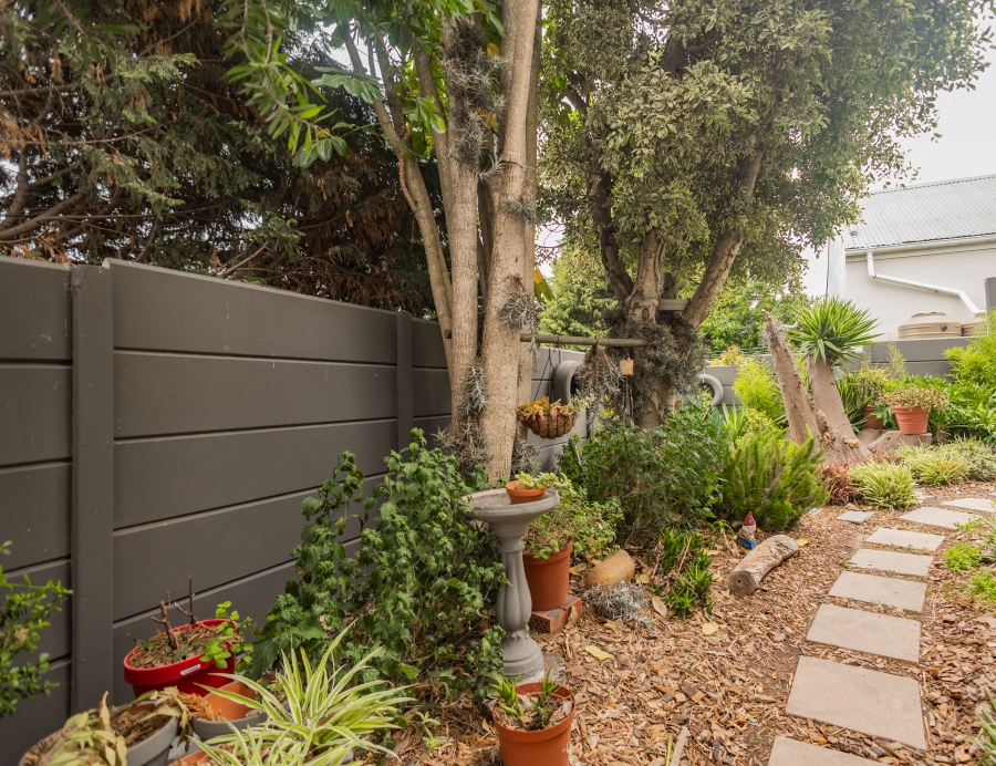 3 Bedroom Property for Sale in The Crest Western Cape